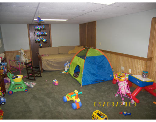 23 Pleasant View Road Wilbraham, MA 01095 - Photo 15 of 25 Gallery Image 15