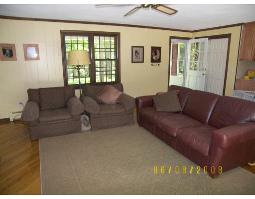 23 Pleasant View Road Wilbraham, MA 01095 - Photo 4 of 25 Gallery Image 4