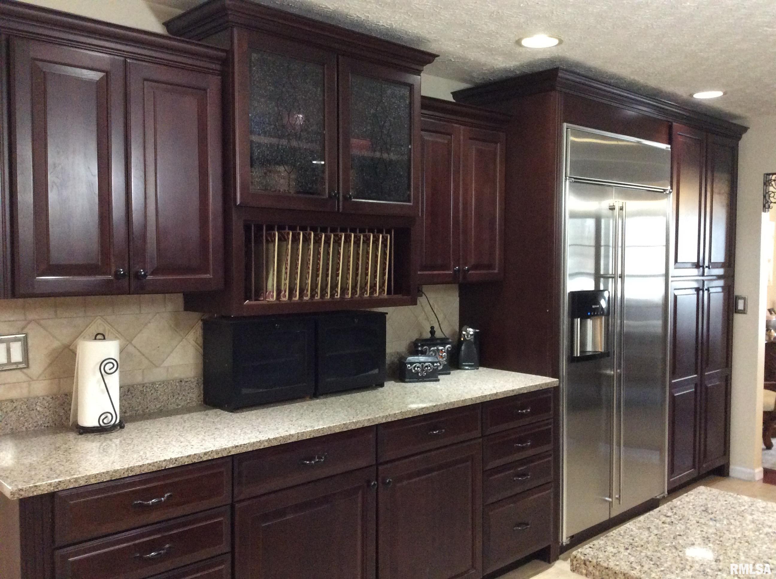 8 Hunters Ridge Drive Mount Vernon, IL 62864 - Photo 16 of 68