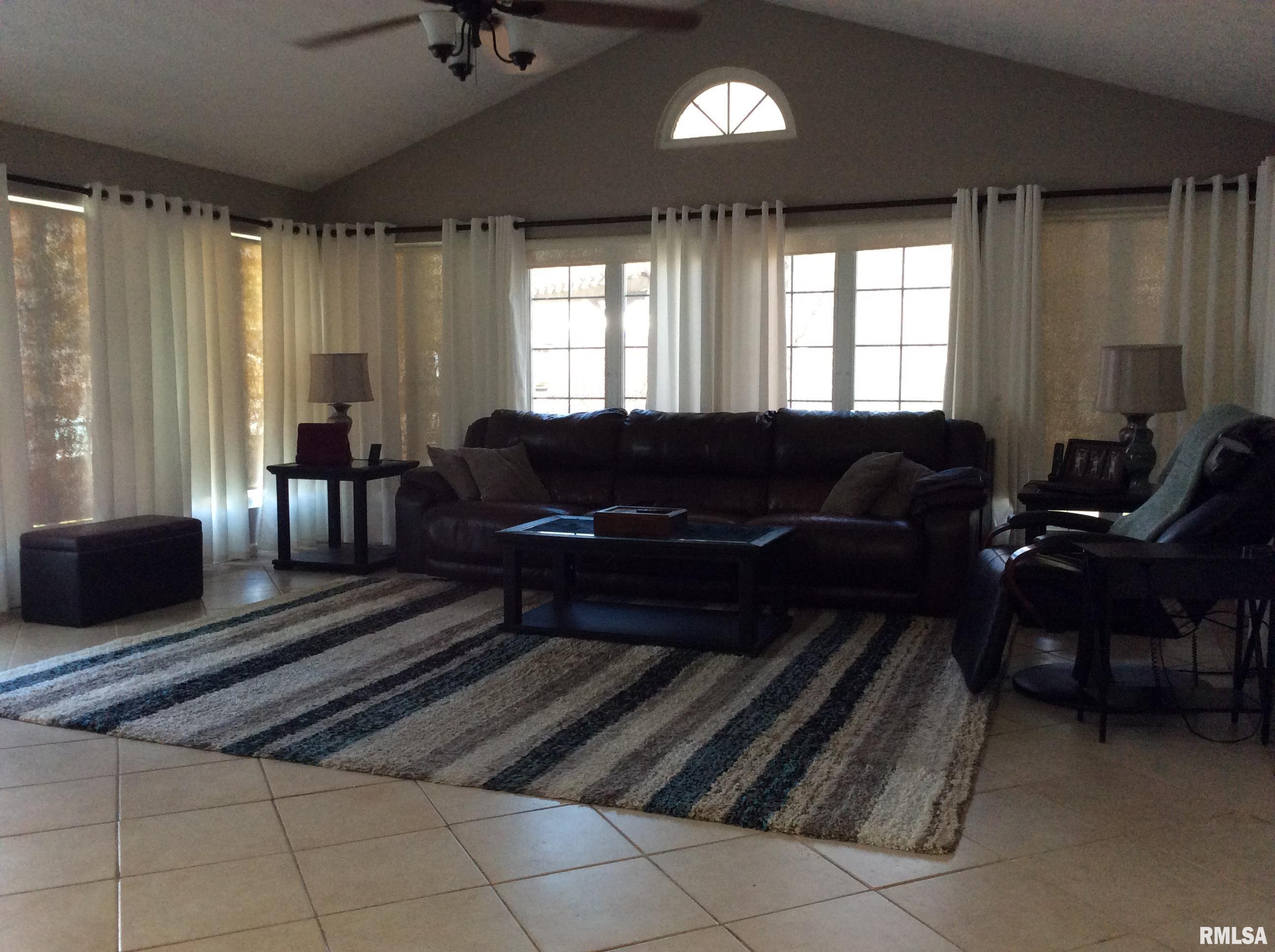 8 Hunters Ridge Drive Mount Vernon, IL 62864 - Photo 19 of 68