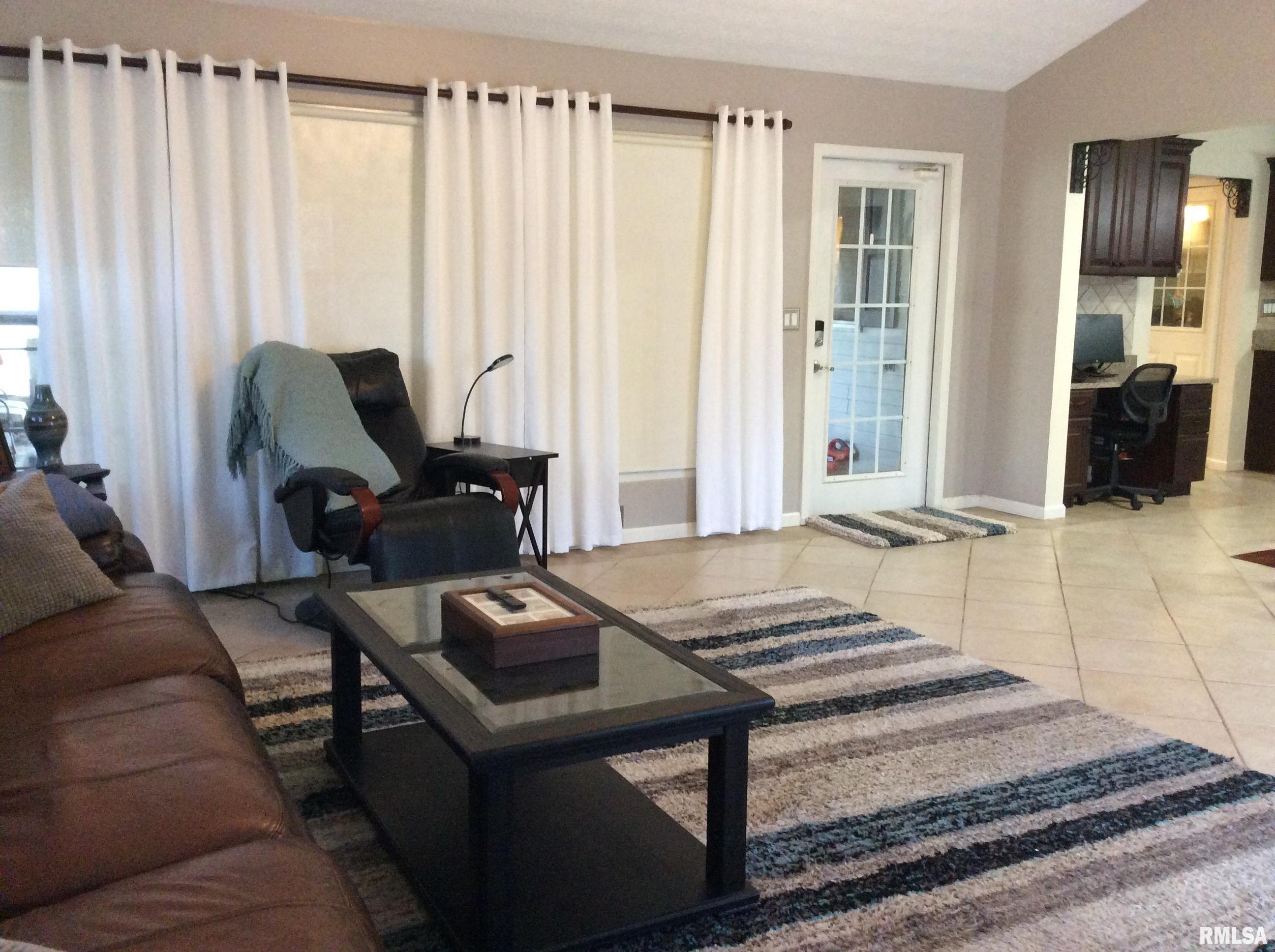 8 Hunters Ridge Drive Mount Vernon, IL 62864 - Photo 21 of 68