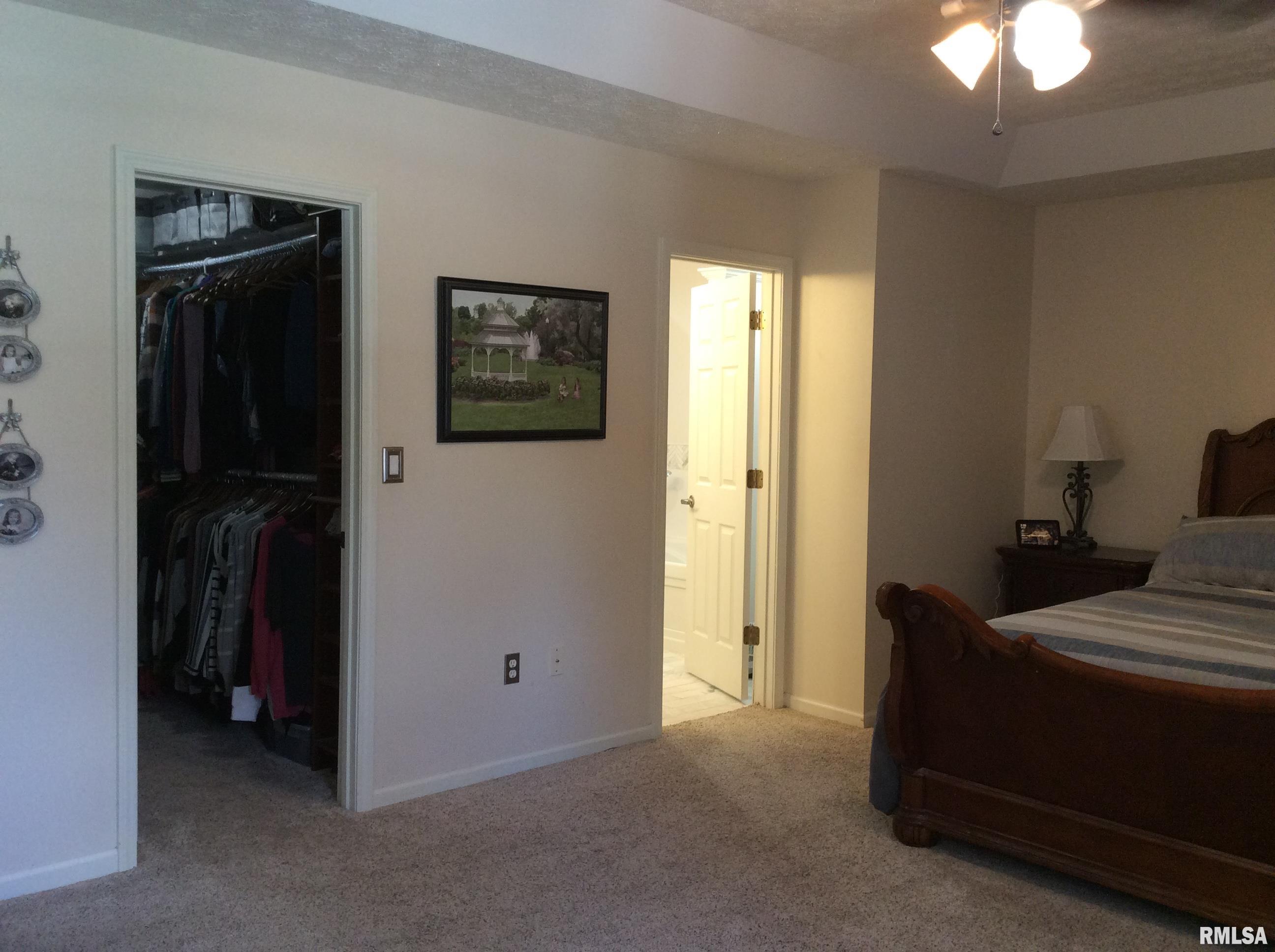 8 Hunters Ridge Drive Mount Vernon, IL 62864 - Photo 33 of 68