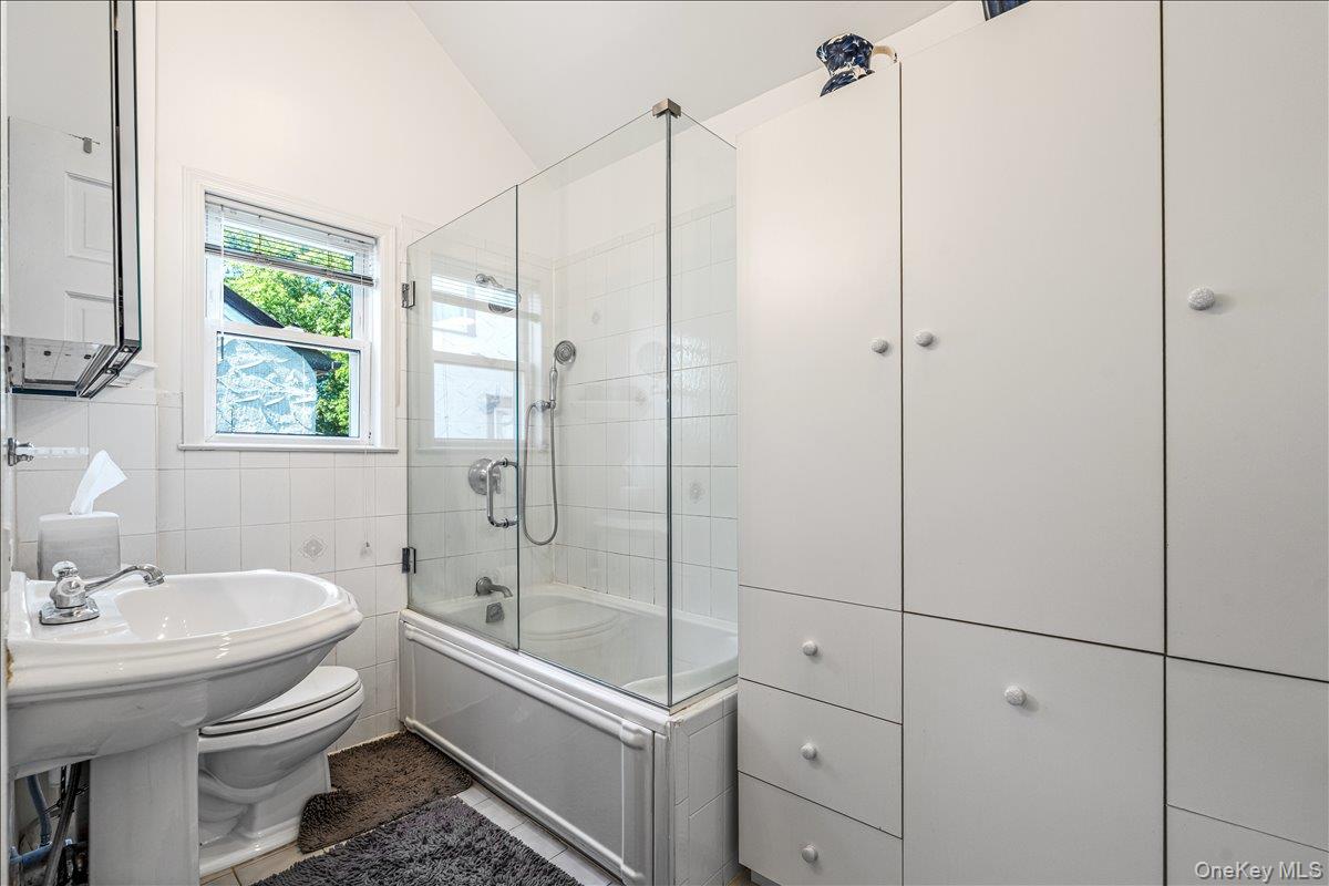 25 Archer Road West Hempstead, NY 11552 - Photo 18 of 36