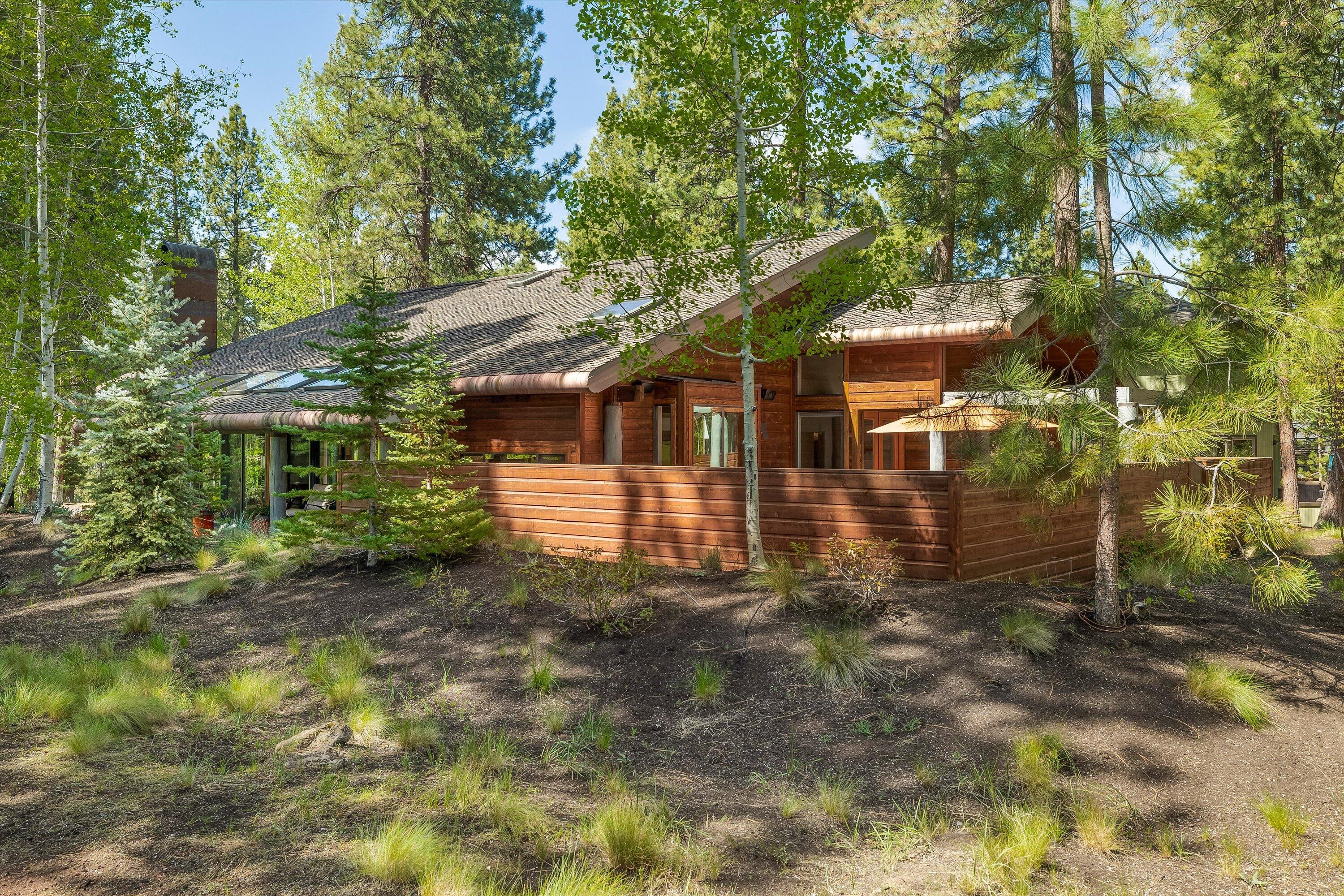 60770 Golf Village Loop Bend, OR 97702 - Photo 58 of 71 Exterior
