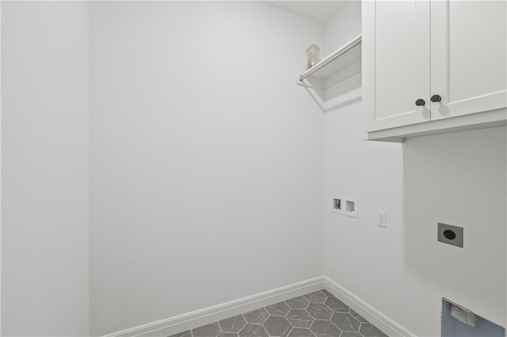 1600 Southwest 27th Street Lee's Summit, MO 64082 - Photo 14 of 57