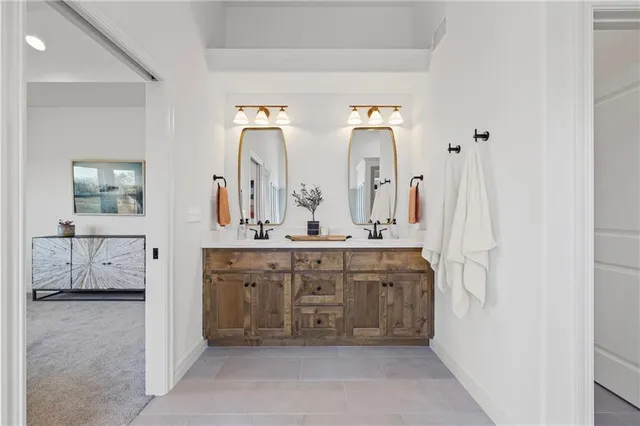 $699,900 | 1600 Southwest 27th Street, Lee's Summit, MO 64082