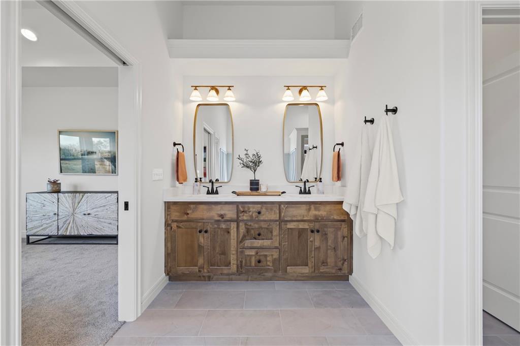 1600 Southwest 27th Street Lee's Summit, MO 64082 - Photo 21 of 57