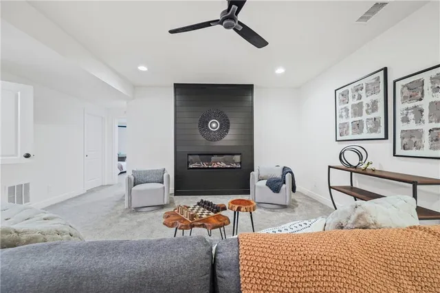 $699,900 | 1600 Southwest 27th Street, Lee's Summit, MO 64082