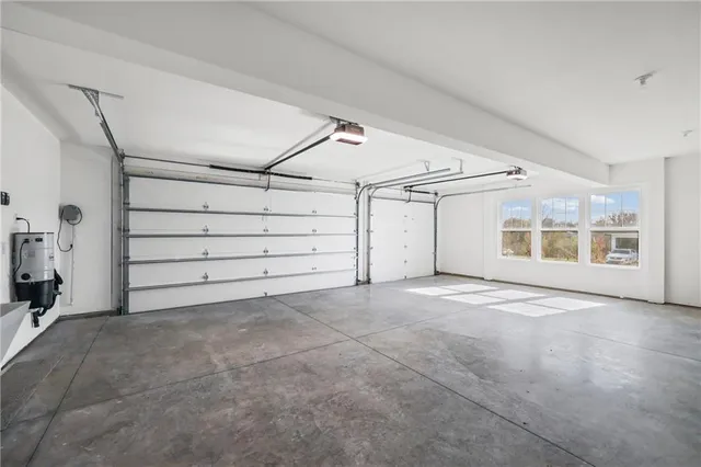 $699,900 | 1600 Southwest 27th Street, Lee's Summit, MO 64082