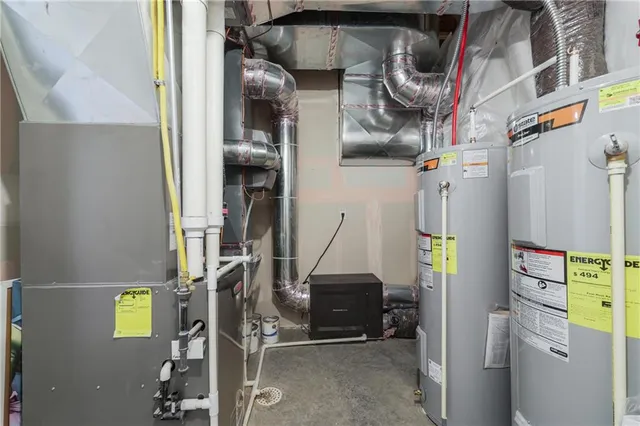 $699,900 | 1600 Southwest 27th Street, Lee's Summit, MO 64082