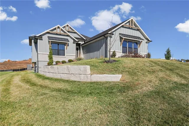 $699,900 | 1600 Southwest 27th Street, Lee's Summit, MO 64082