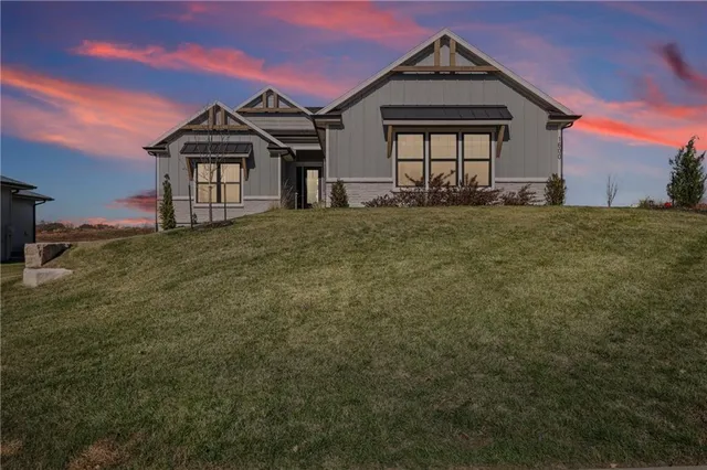 $699,900 | 1600 Southwest 27th Street, Lee's Summit, MO 64082