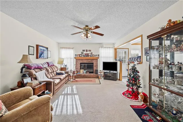 $210,000 | 508 Quail Creek Drive, Odessa, MO 64076