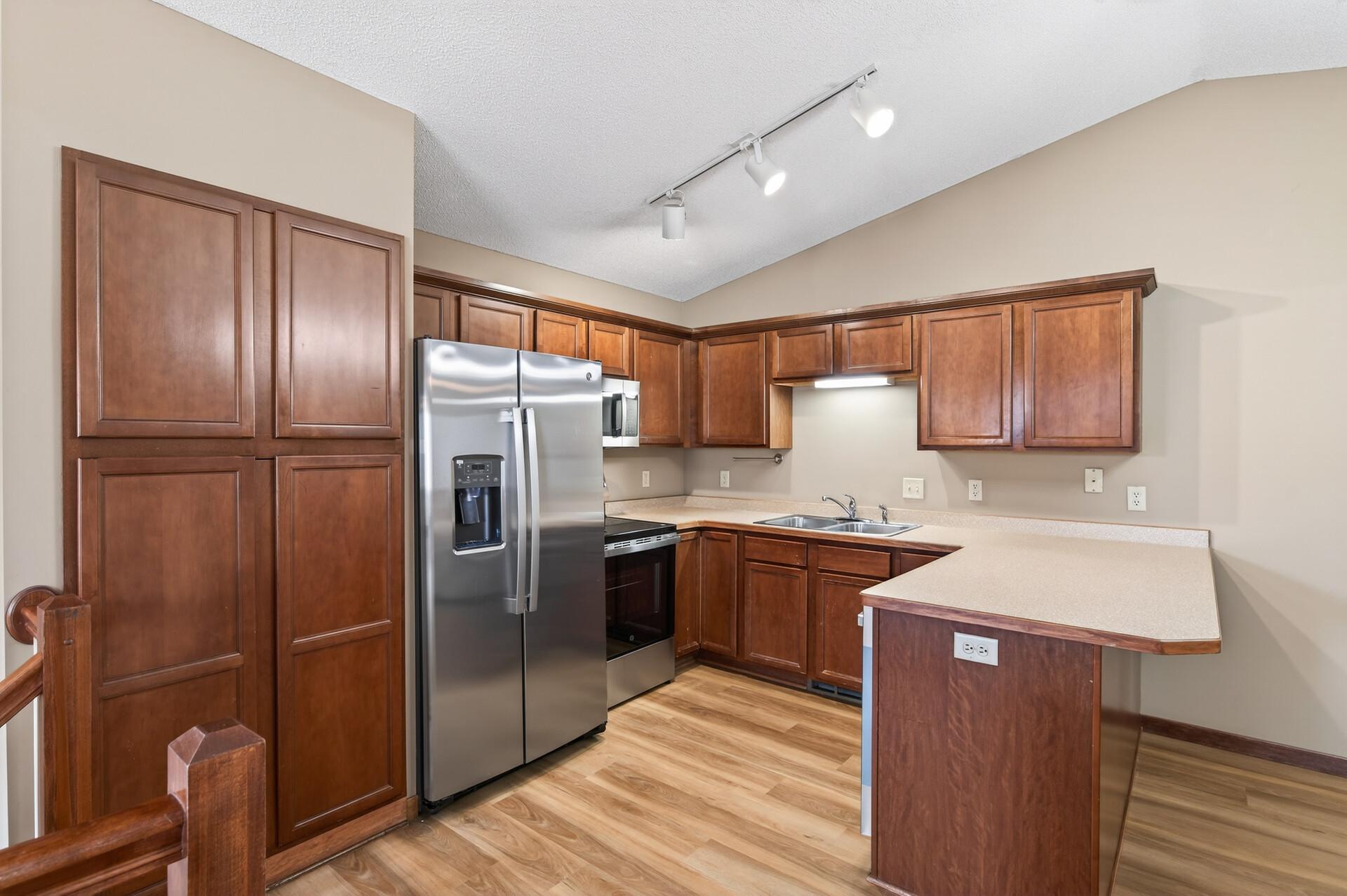 816 Whiskey Road Northwest Isanti, MN 55040 - Photo 13 of 40