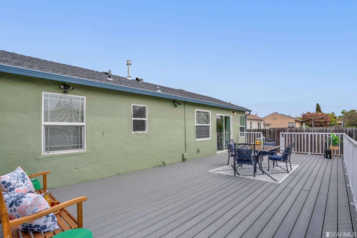 476 Violet Street San Leandro, CA 94578 - Photo 26 of 30 a backyard of a house with table and chairs