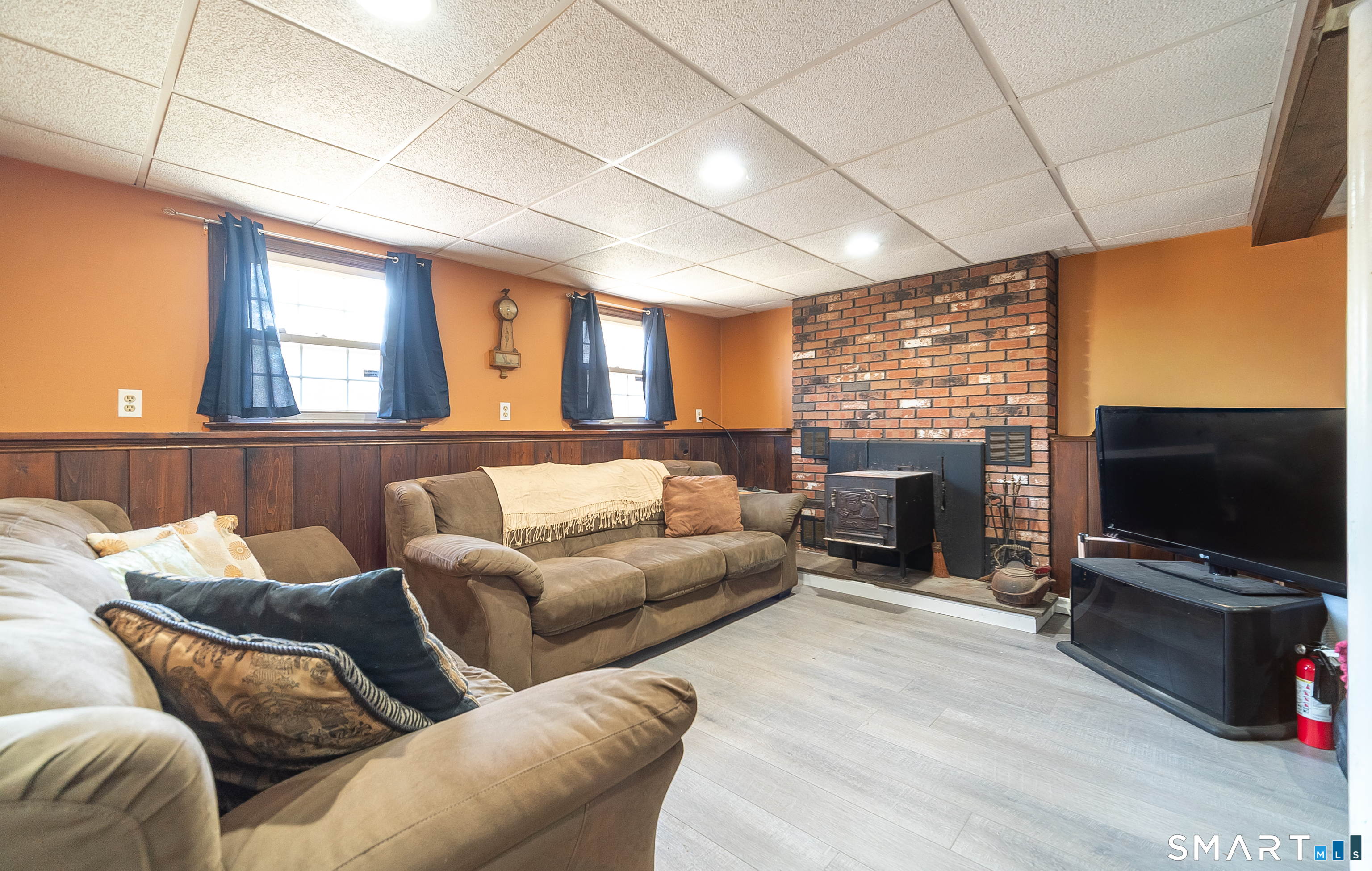 3 Blue Bird Road Middletown, CT 06457 - Photo 14 of 16