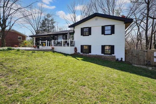 $285,000 | 5906 Hamilton Drive, Evansville, IN 47711