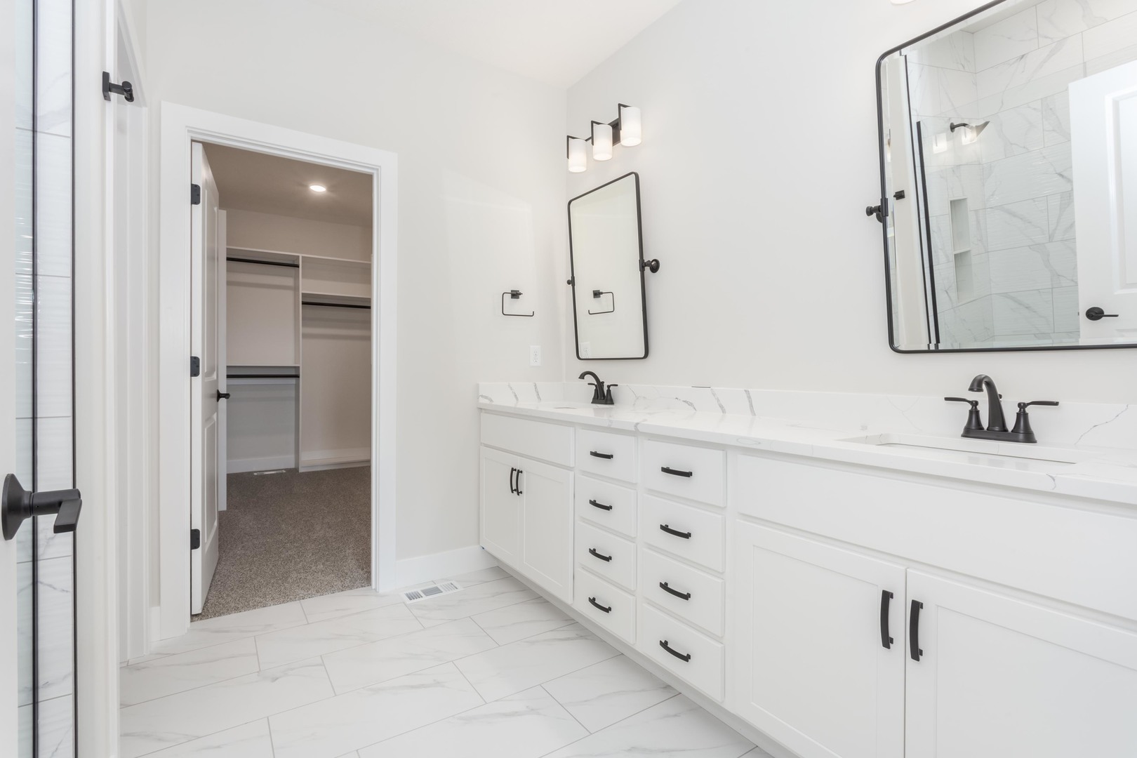 5307 Castlebar Drive Bloomington, IL 61705 - Photo 23 of 48