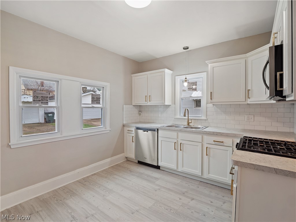 4710 Birchwood Road Cleveland, OH 44125 - Photo 11 of 31