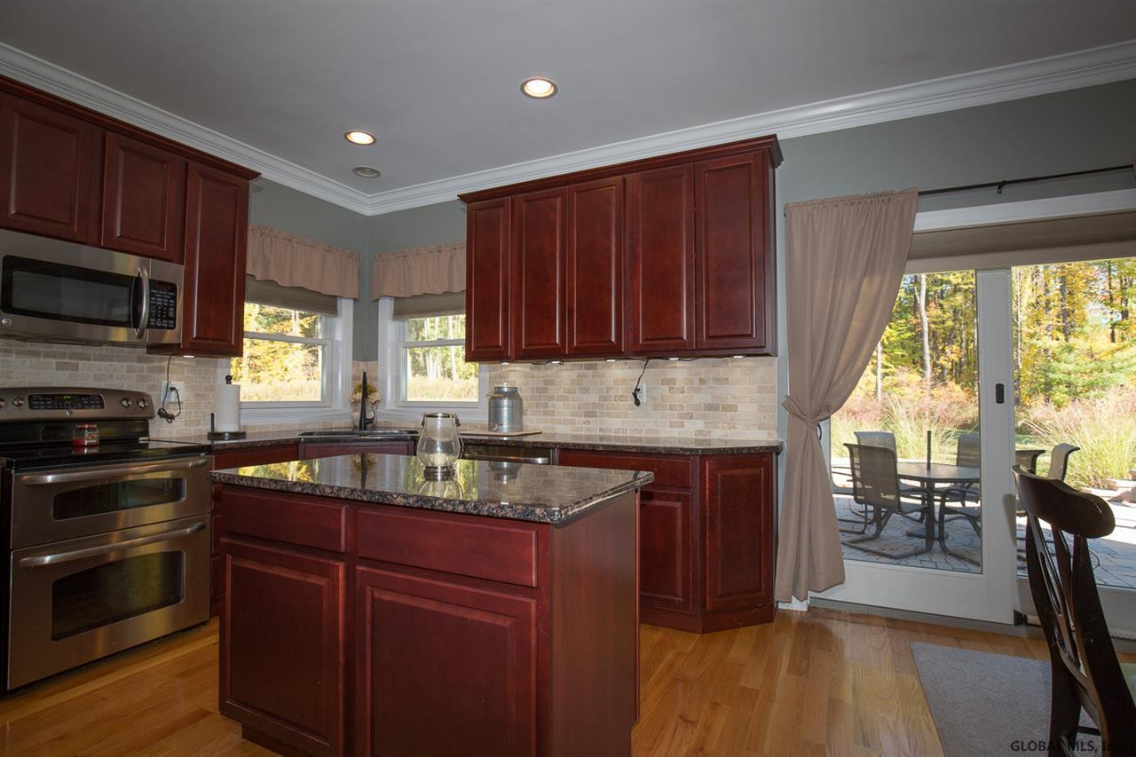 30 Trotter Road Bethlehem, NY 12158 - Photo 10 of 25 Photo 10