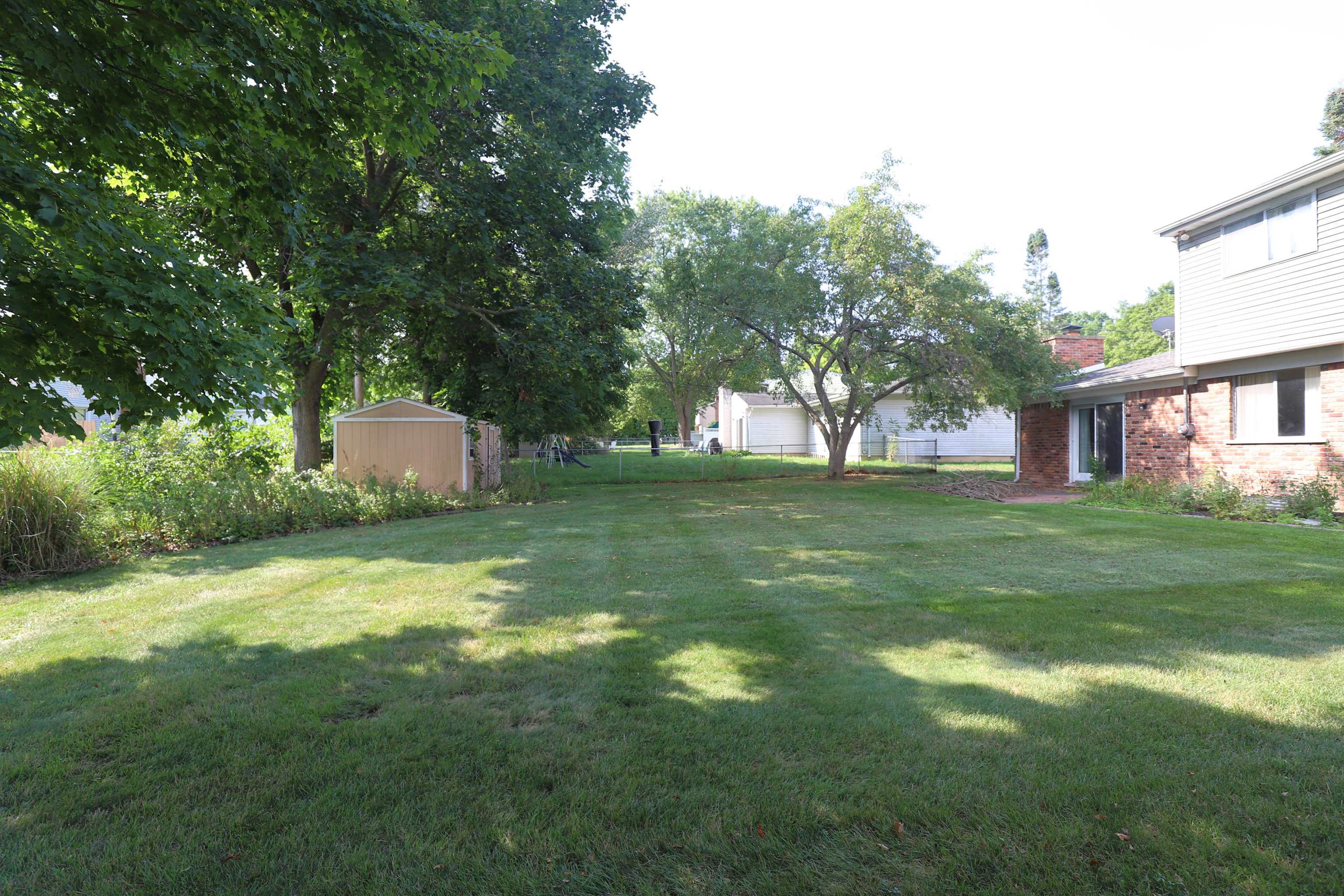 409 Holland Road Flushing, MI 48433 - Photo 32 of 35 Gallery Image 32