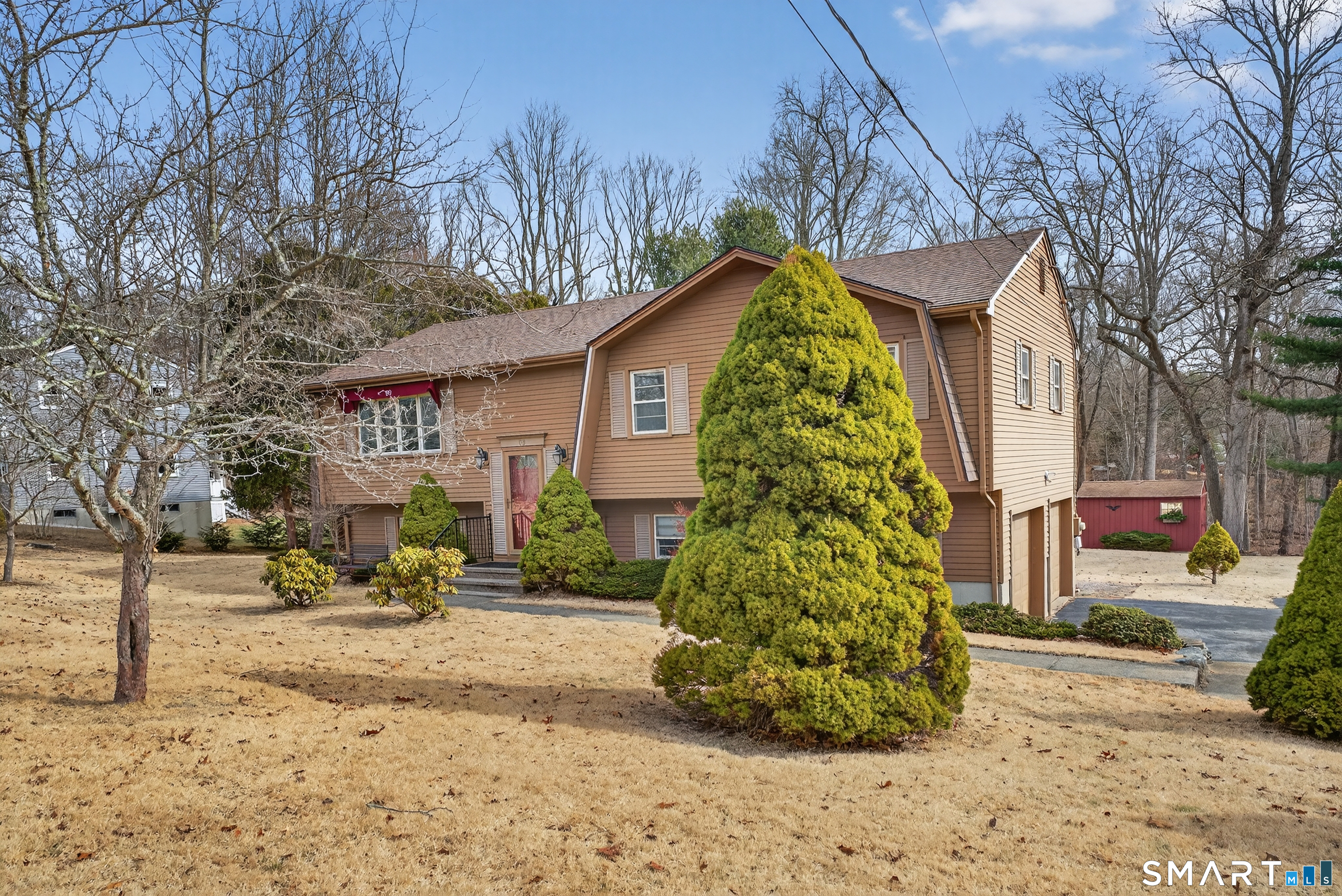 99 Dayton Road Waterford, CT 06385 - Photo 3 of 29