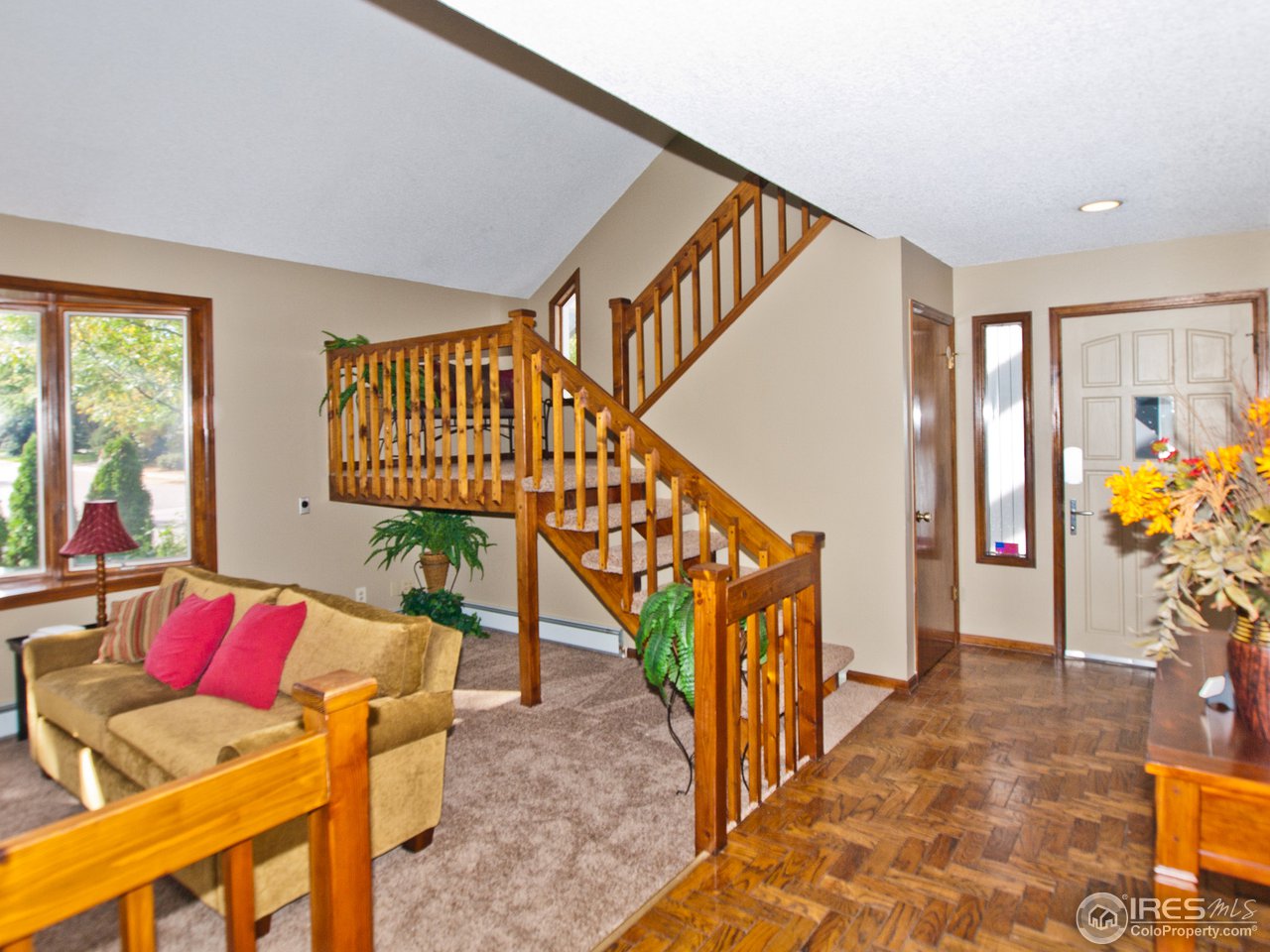 534 Del Clair Road Fort Collins, CO 80525 - Photo 5 of 25 Entry / living