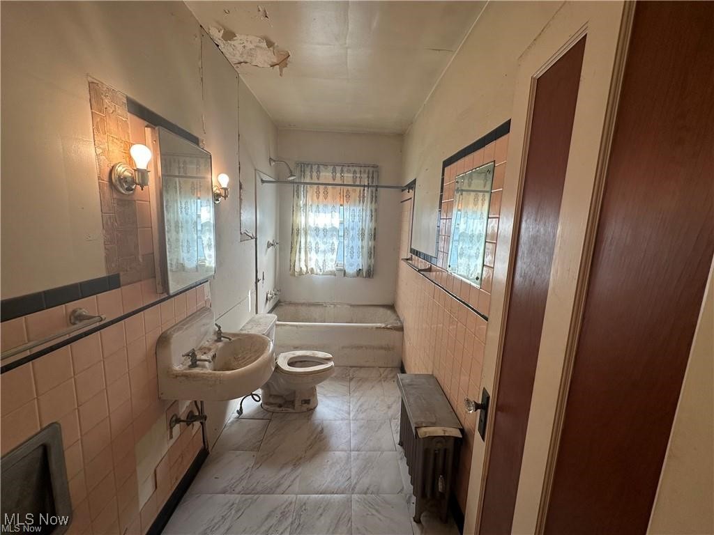11032 Crescent Road Cleveland, OH 44111 - Photo 21 of 40 Gallery Image 21