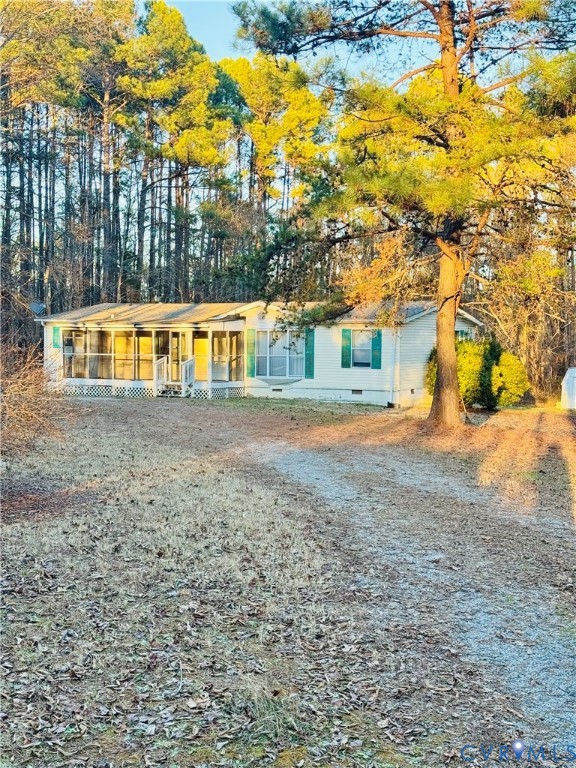 271 Walnut Hill Road Blackstone, VA 23824 - Photo 3 of 7 View of front of house featuring crawl space