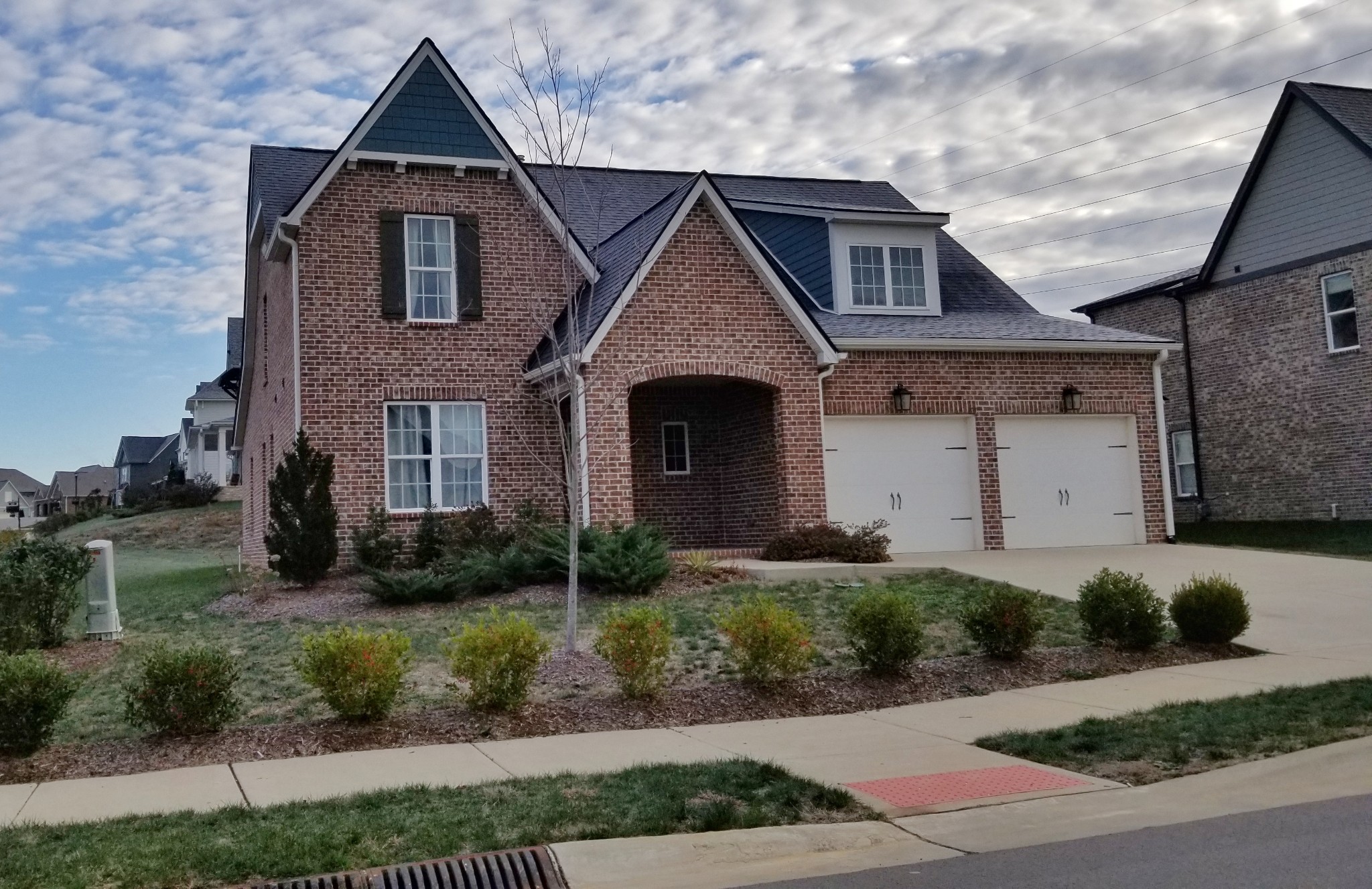 841 Plowson Road Mount Juliet, TN 37122 - Photo 2 of 40 a front view of a house with a yard