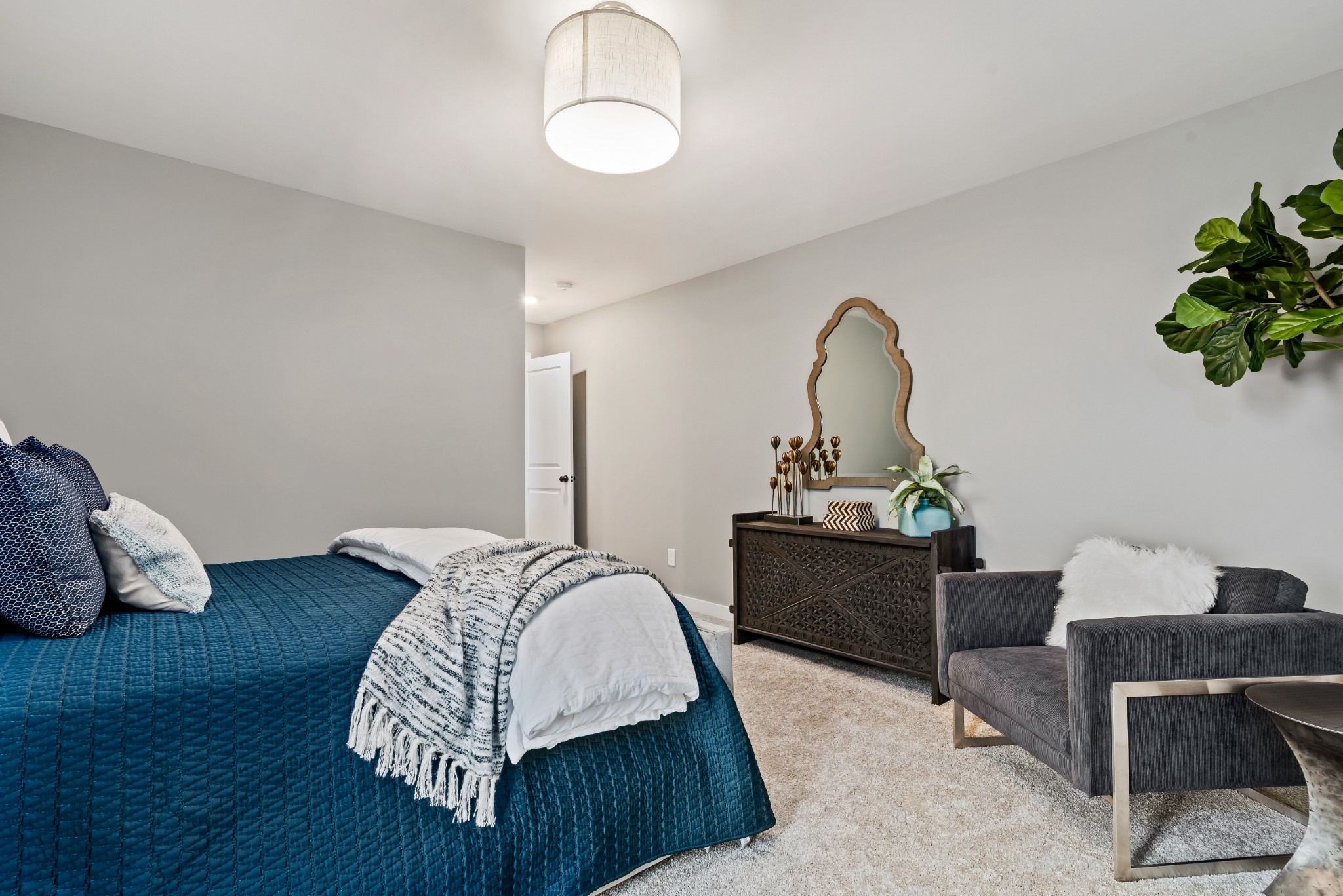 841 Plowson Road Mount Juliet, TN 37122 - Photo 28 of 40 a living room with furniture