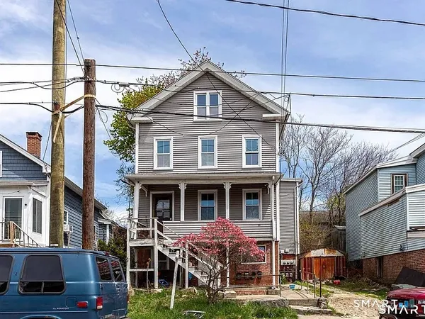 $369,900 | 71 Blackhall Street, New London, CT 06320