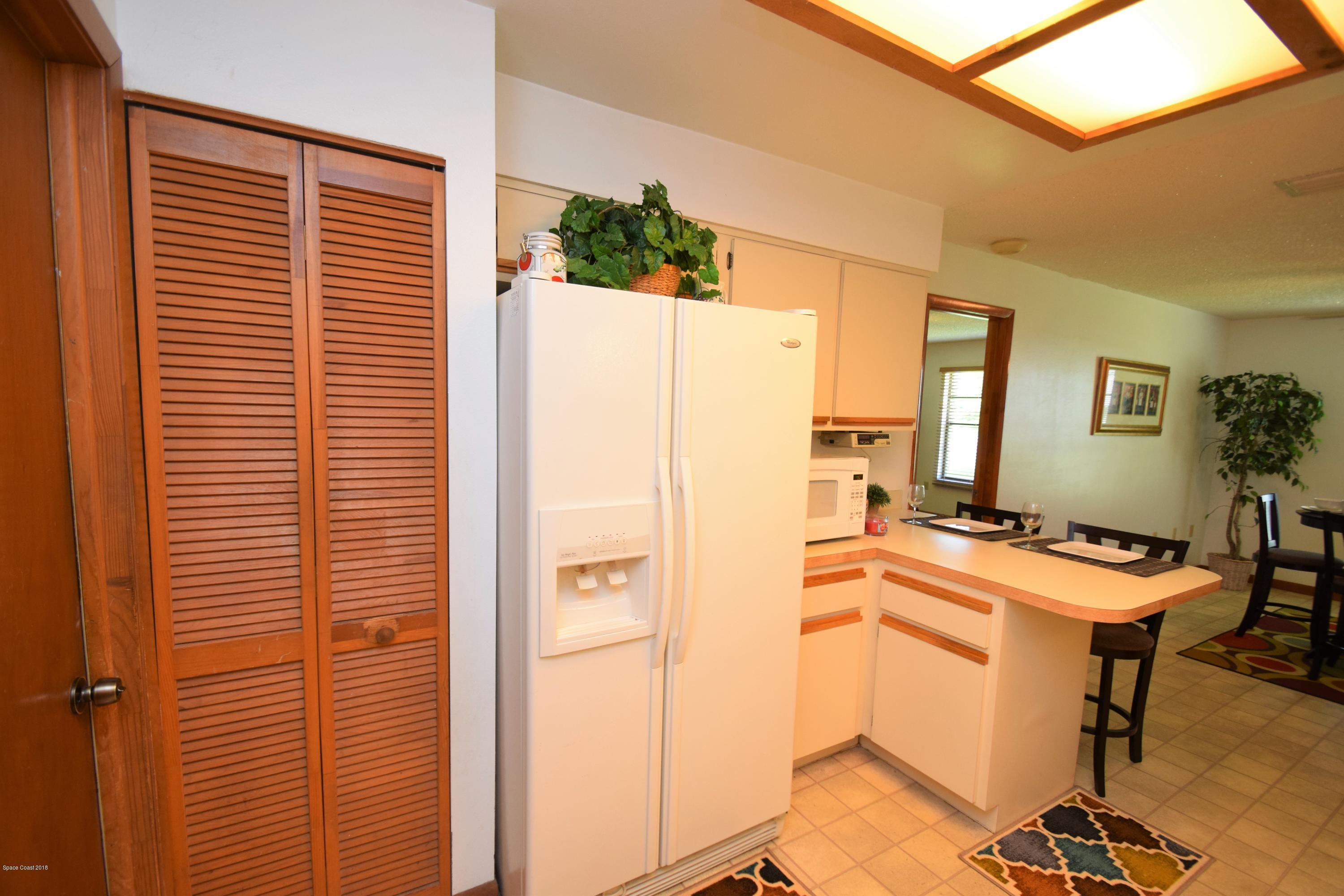 263 Sauders Road Southeast Palm Bay, FL 32909 - Photo 22 of 60 Kitchen
