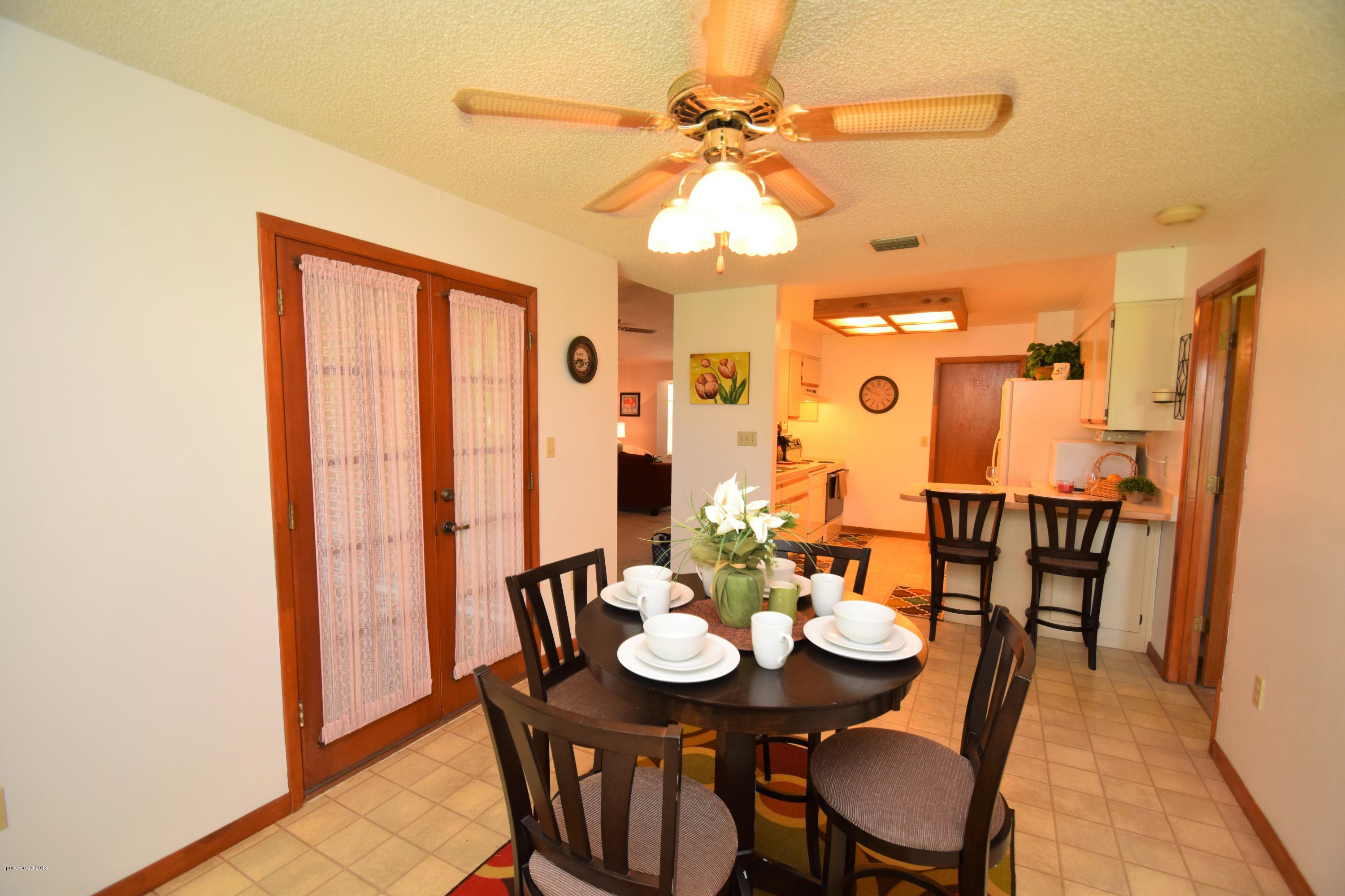 263 Sauders Road Southeast Palm Bay, FL 32909 - Photo 27 of 60 Breakfast nook