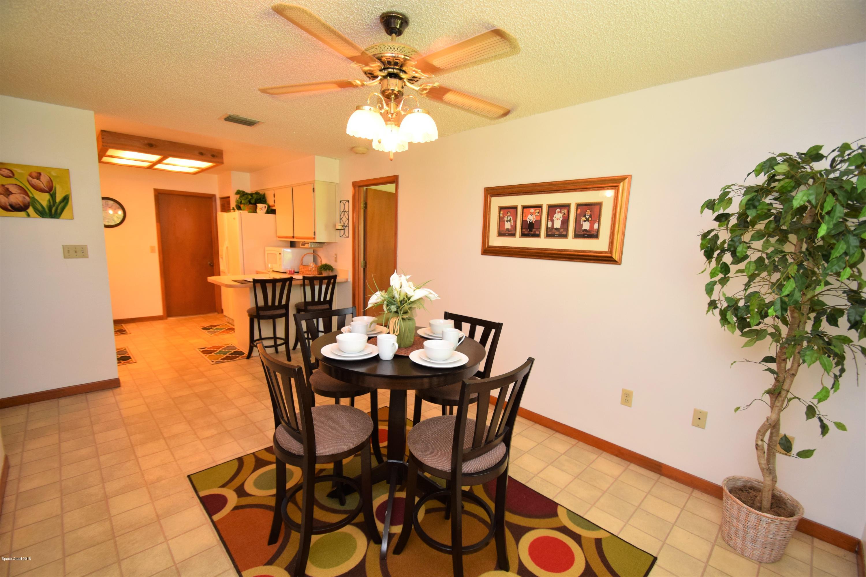 263 Sauders Road Southeast Palm Bay, FL 32909 - Photo 30 of 60 Breakfast nook