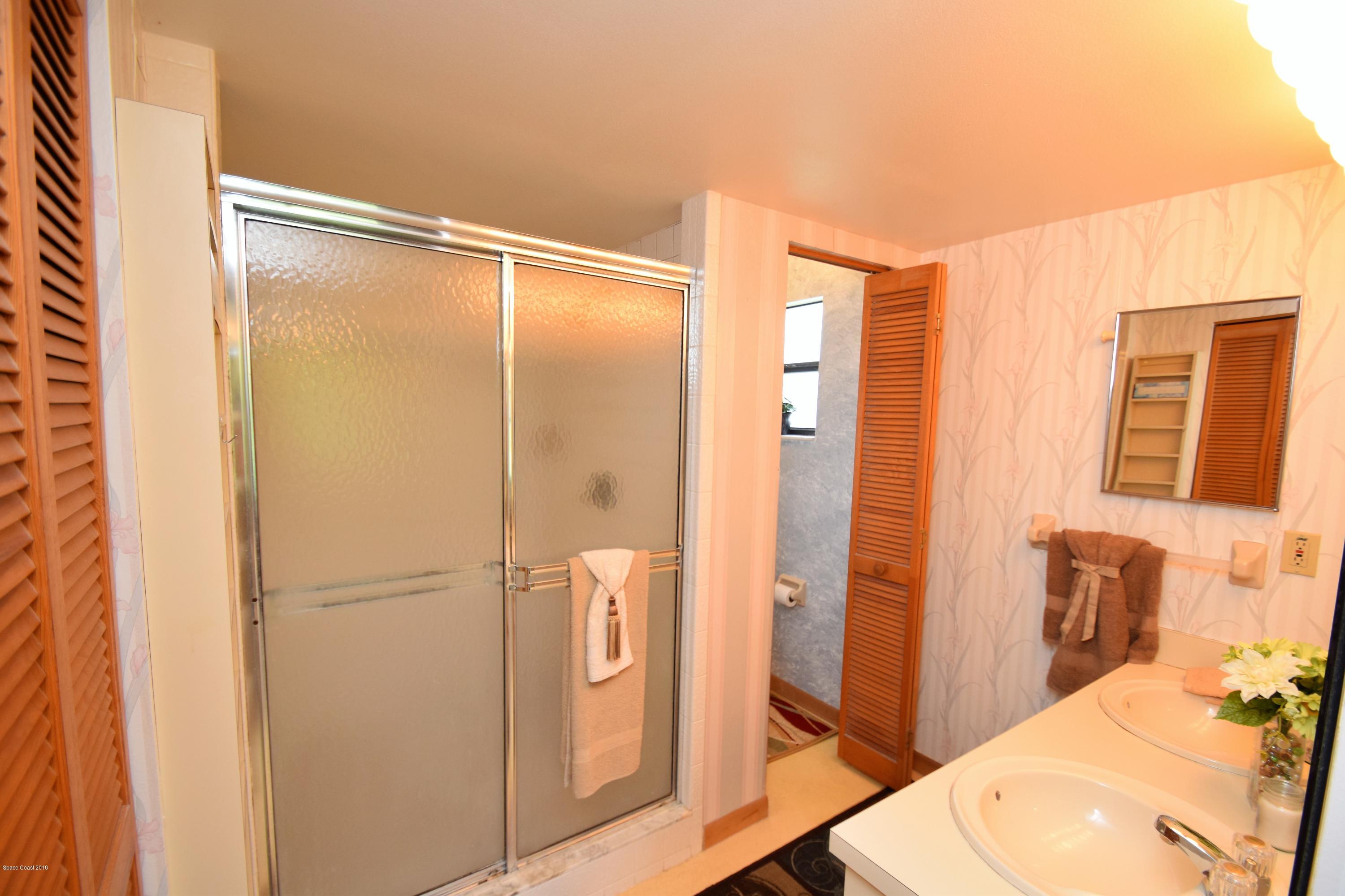 263 Sauders Road Southeast Palm Bay, FL 32909 - Photo 35 of 60 Master bath