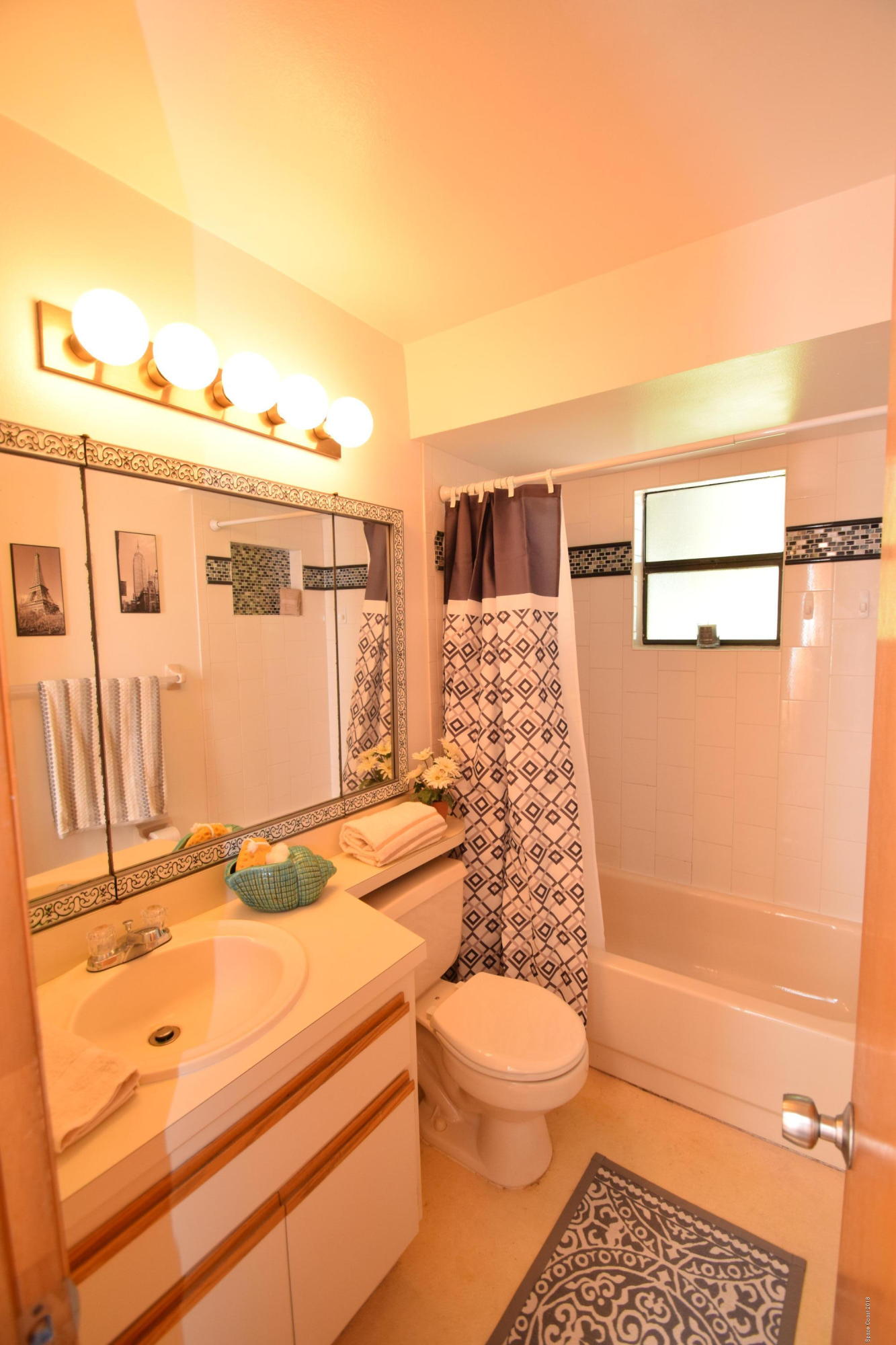 263 Sauders Road Southeast Palm Bay, FL 32909 - Photo 48 of 60 hall bath