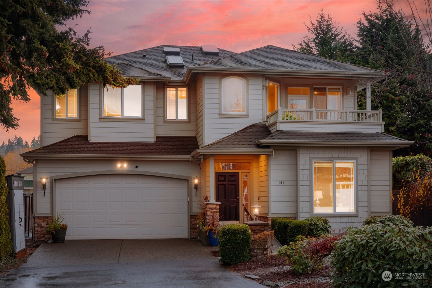 1411 North 39th Place Renton, WA 98056 - Photo 1 of 36 Gallery Image 1