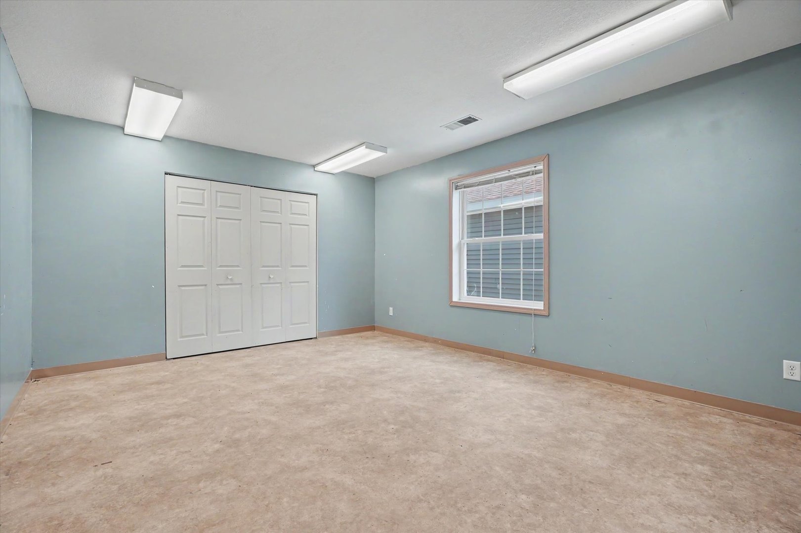 2201 Kickapoo Drive Danville, IL 61832 - Photo 16 of 48