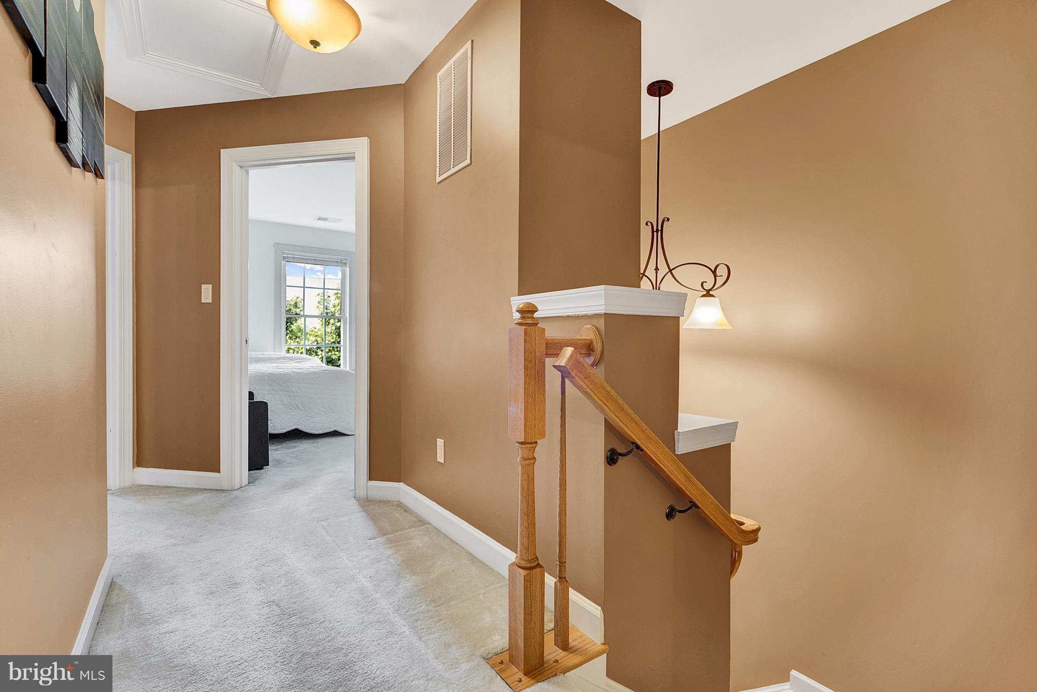 6649 Debra Lu Way Springfield, VA 22150 - Photo 14 of 22 Upper Hall