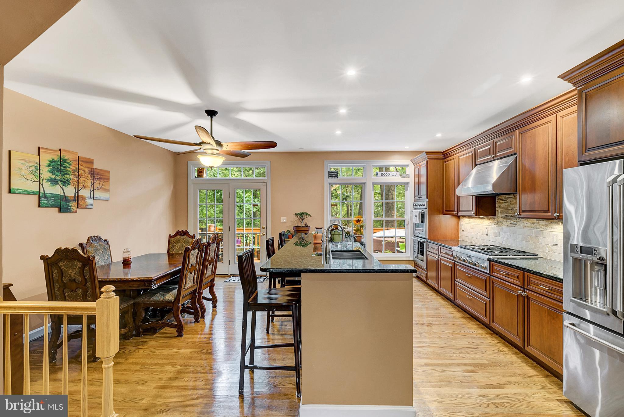 6649 Debra Lu Way Springfield, VA 22150 - Photo 5 of 22 Kitchen
