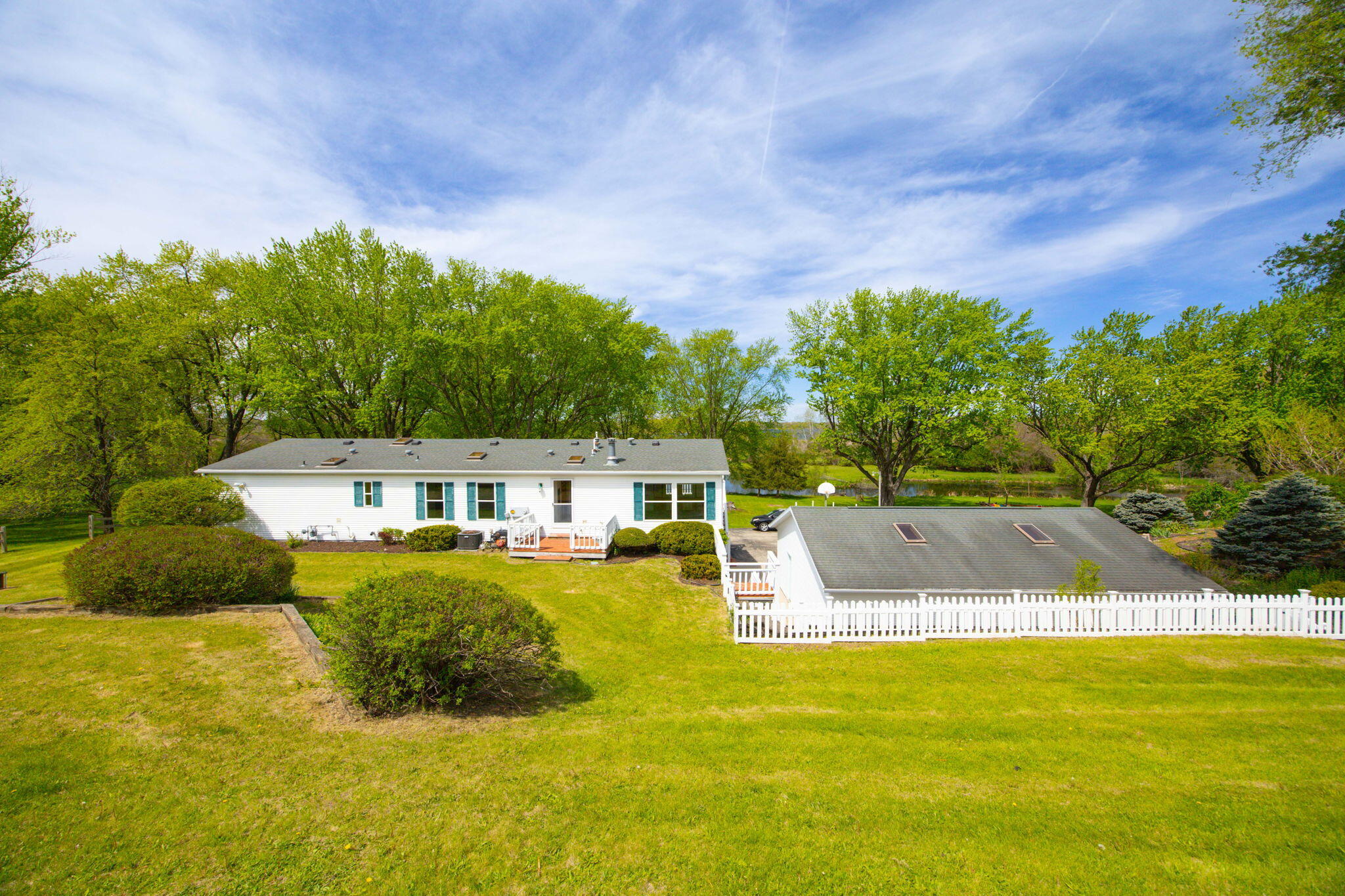 W8919 Ripley Road Oakland, WI 53523 - Photo 53 of 75 44