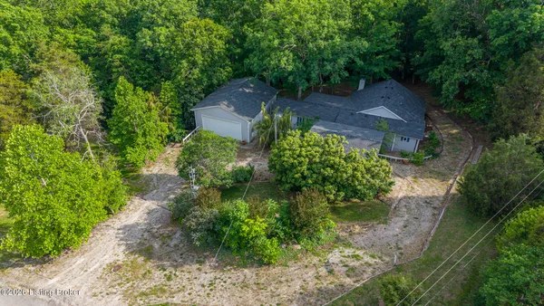 $339,000 | 877 Twin Cove Road, Clarkson, KY 42726