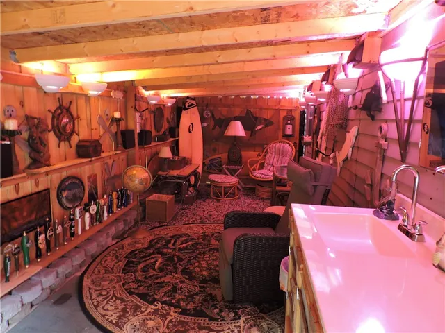 a view of an outdoor space