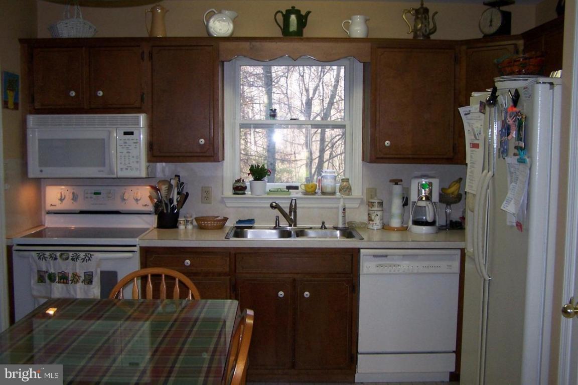 154 Wesley Road Quarryville, PA 17566 - Photo 8 of 13