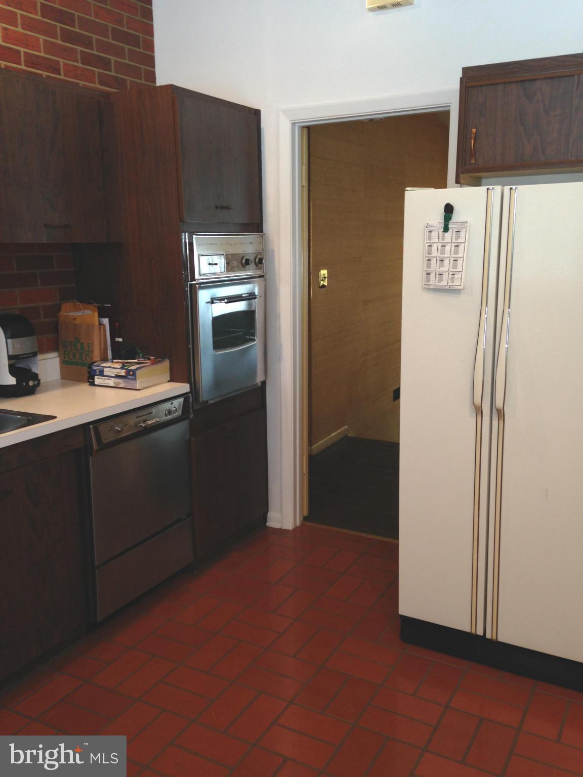 7406 Prince George Road Baltimore, MD 21208 - Photo 6 of 13 Kitchen