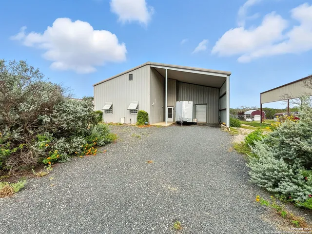 $375,000 | 214 Star Lane, Pipe Creek, TX 78063