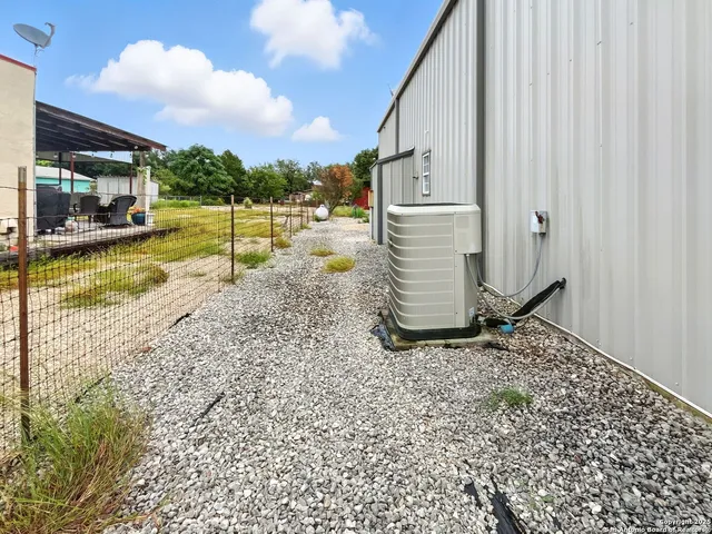 $375,000 | 214 Star Lane, Pipe Creek, TX 78063