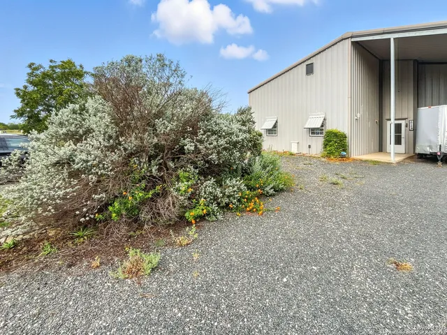 $375,000 | 214 Star Lane, Pipe Creek, TX 78063