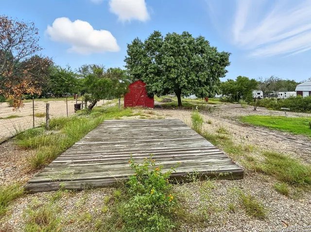 $375,000 | 214 Star Lane, Pipe Creek, TX 78063